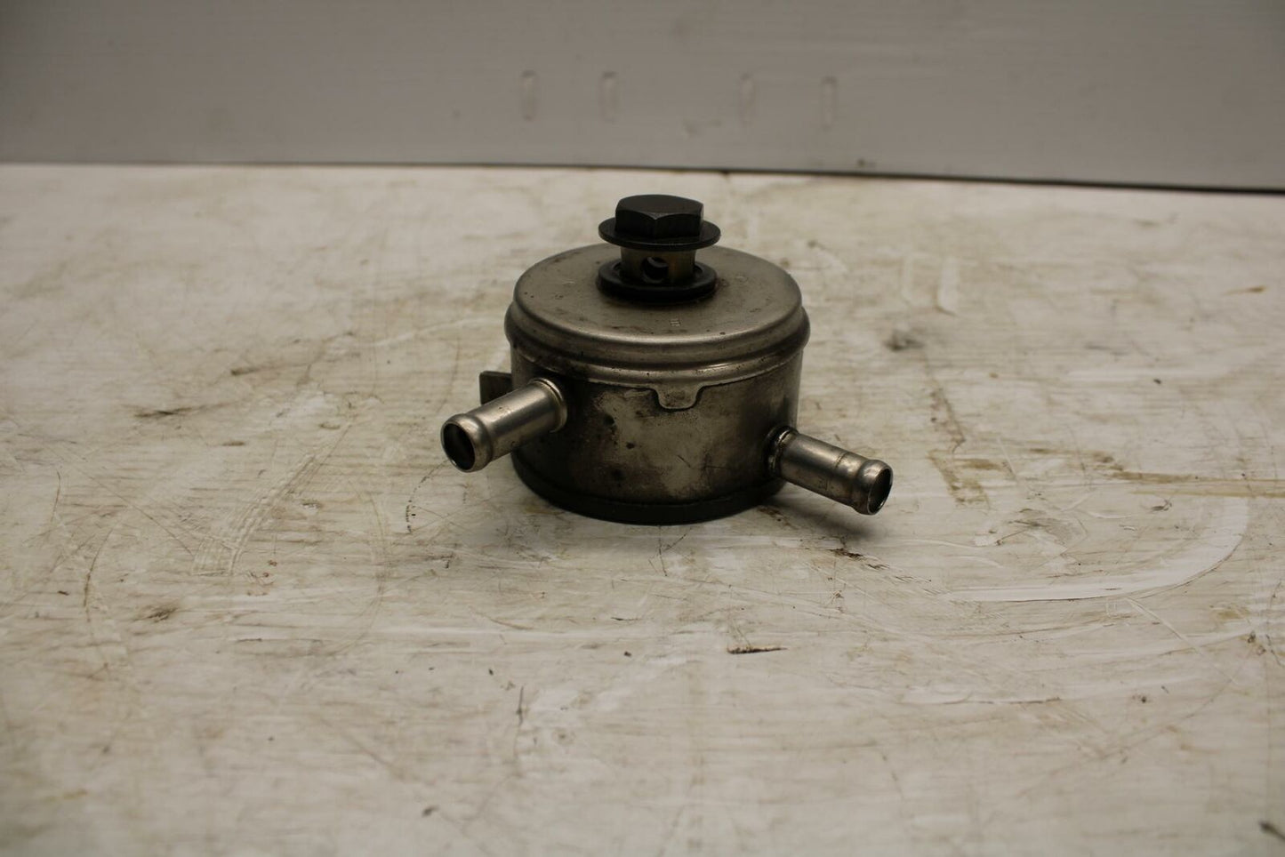 05 YAMAHA YZF R6S ENGINE MOTOR OIL COOLER  BB234