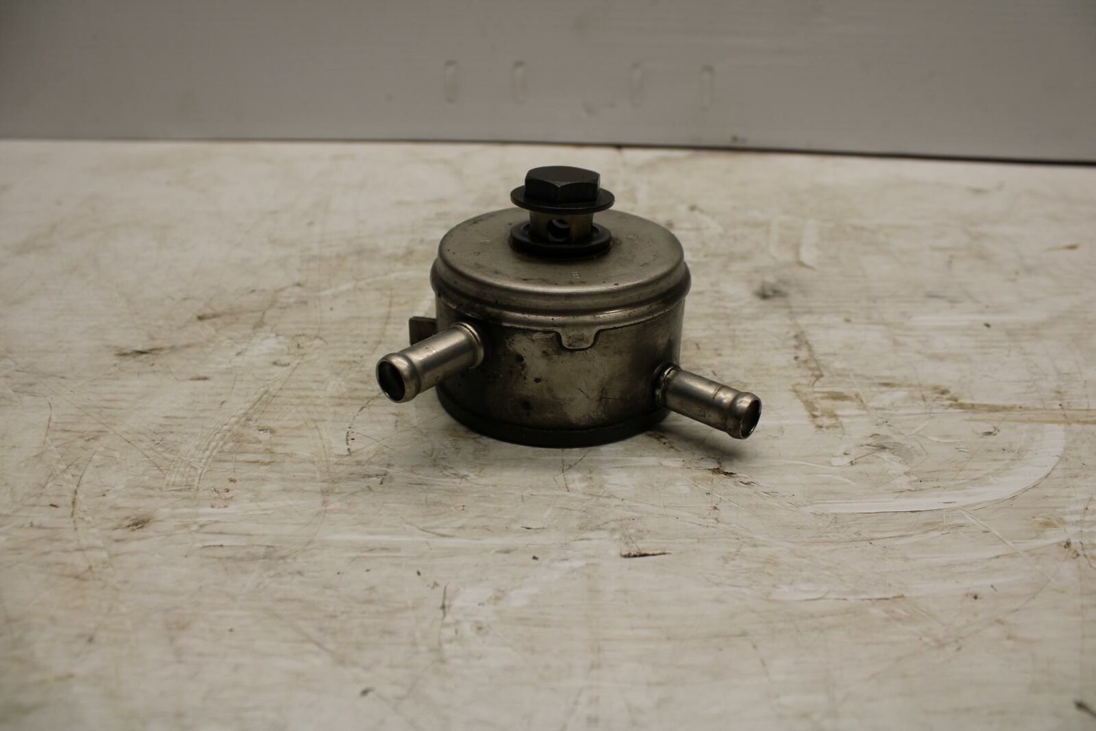 05 YAMAHA YZF R6S ENGINE MOTOR OIL COOLER  BB234