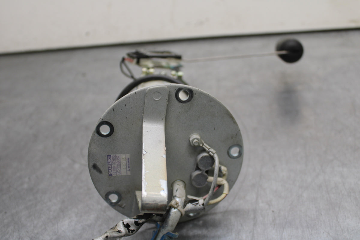 08-10 SUZUKI GSXR 600 FUEL PUMP GAS PETROL SENDER UNIT BB753