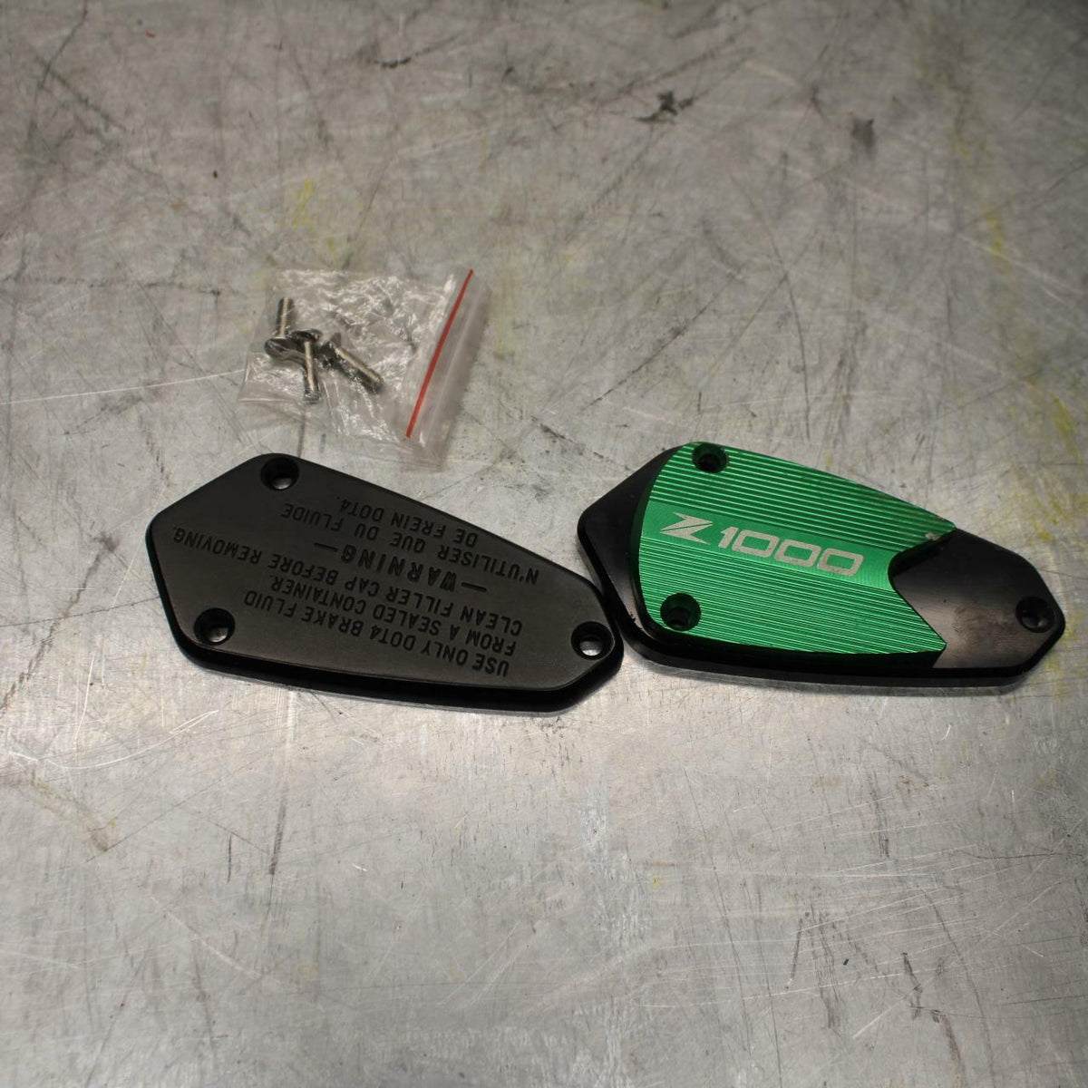 10-13 KAWASAKI Z1000 MASTER CYLINDER BRAKE FLUID RESERVOIR CAP 2 OF THEM  BB421
