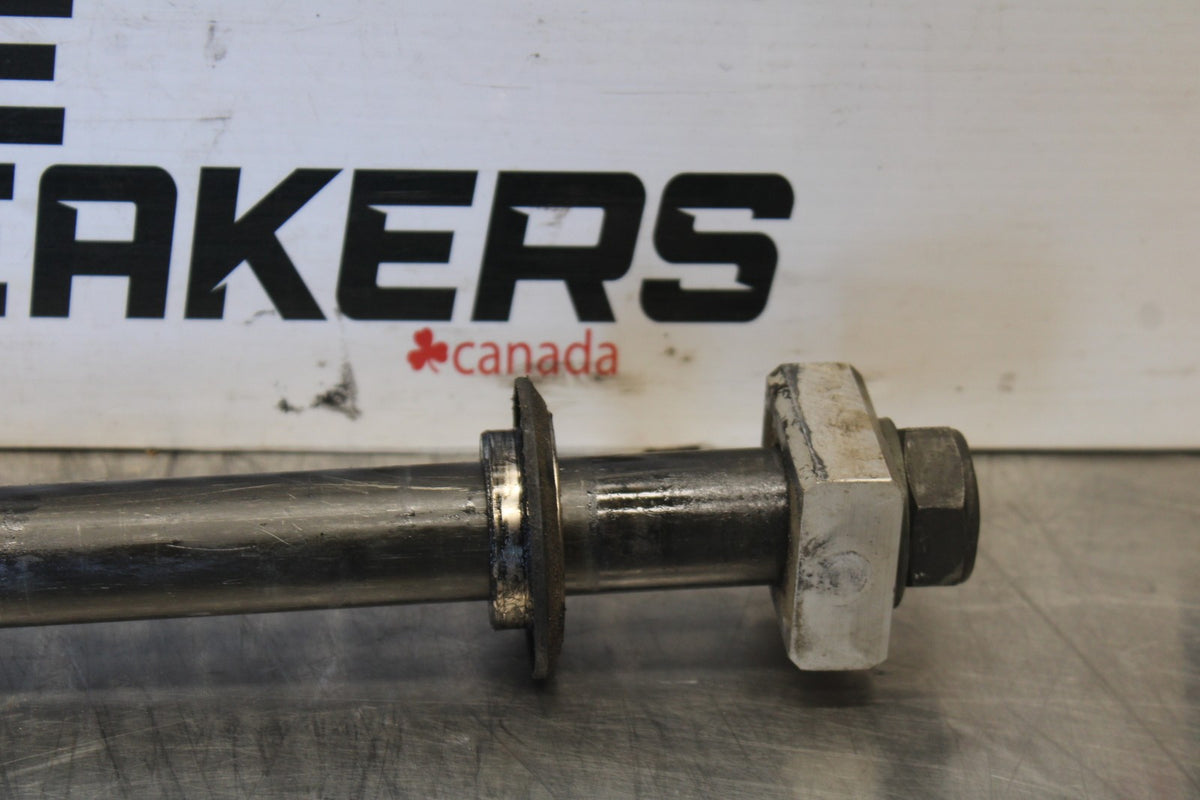 03-04 YAMAHA YZF R6 REAR AXLE BACK WHEEL RIM PIVOT BOLT AXEL BB890