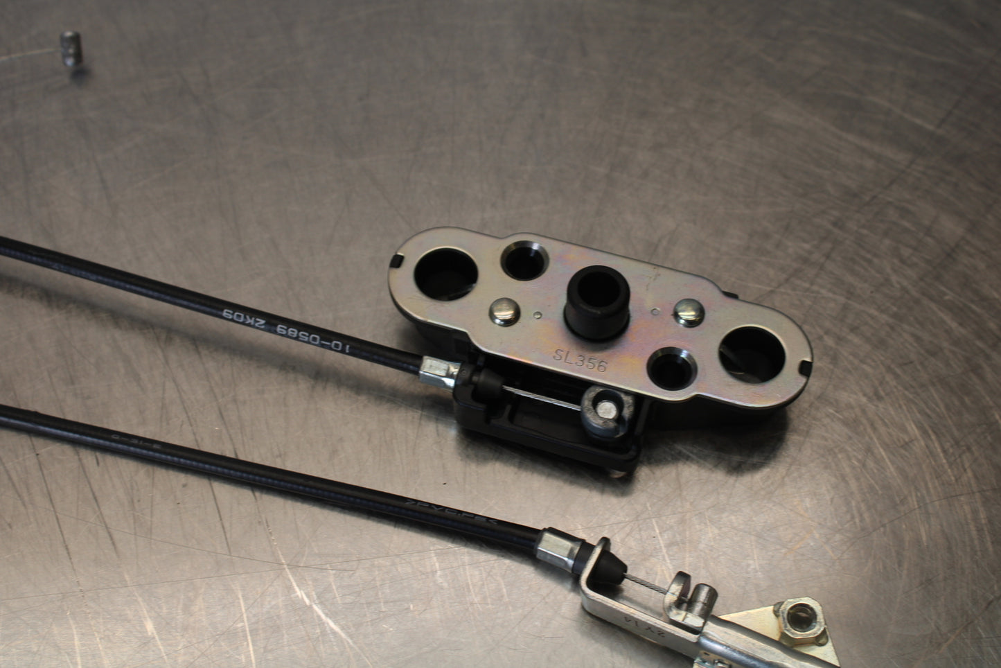 23-24 KAWASAKI NINJA ZX14R REAR PASSENGER SEAT LATCH LOCK ASSEMBLY BB169