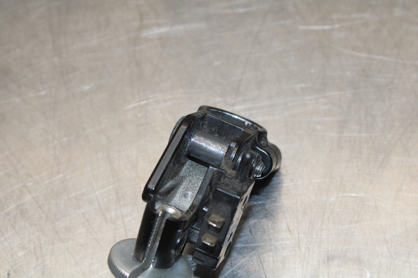 22-25 YAMAHA YZF R7 CLUTCH LEVER PERCH MOUNT BRACKET BB176