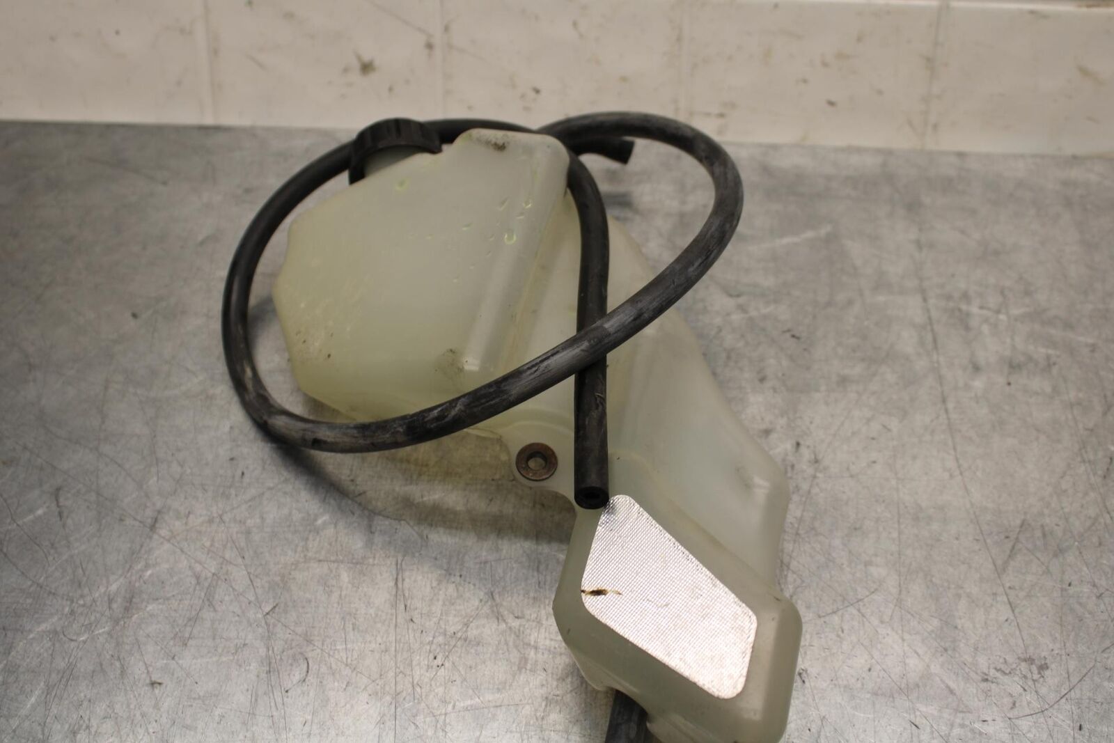 16-20 KAWASAKI ZX10R COOLANT WATER TANK RESERVOIR BOTTLE BB591