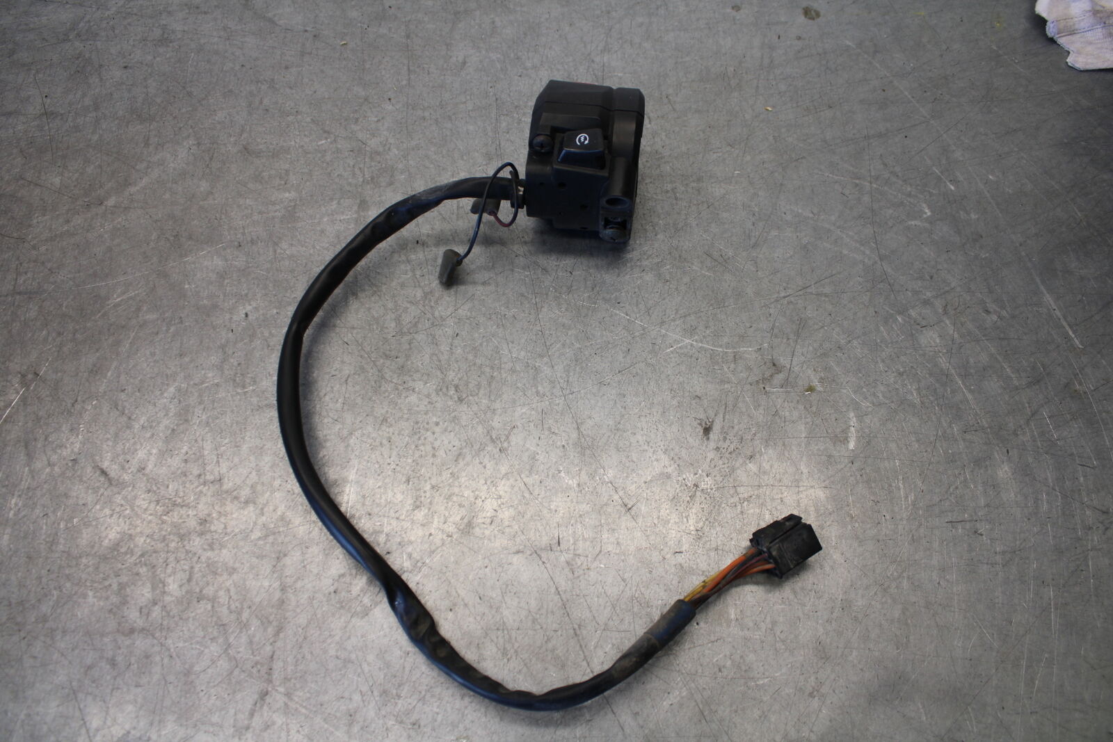 05-06 SUZUKI GSXR1000 RIGHT CLIP ON HANDLE KILL OFF START SWITCH SWITCHES BB663