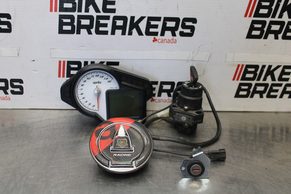16 APRILIA TUONO V4 1100 IGNITION LOCK GAS CAP SEAT LOCK GAUGE BB905