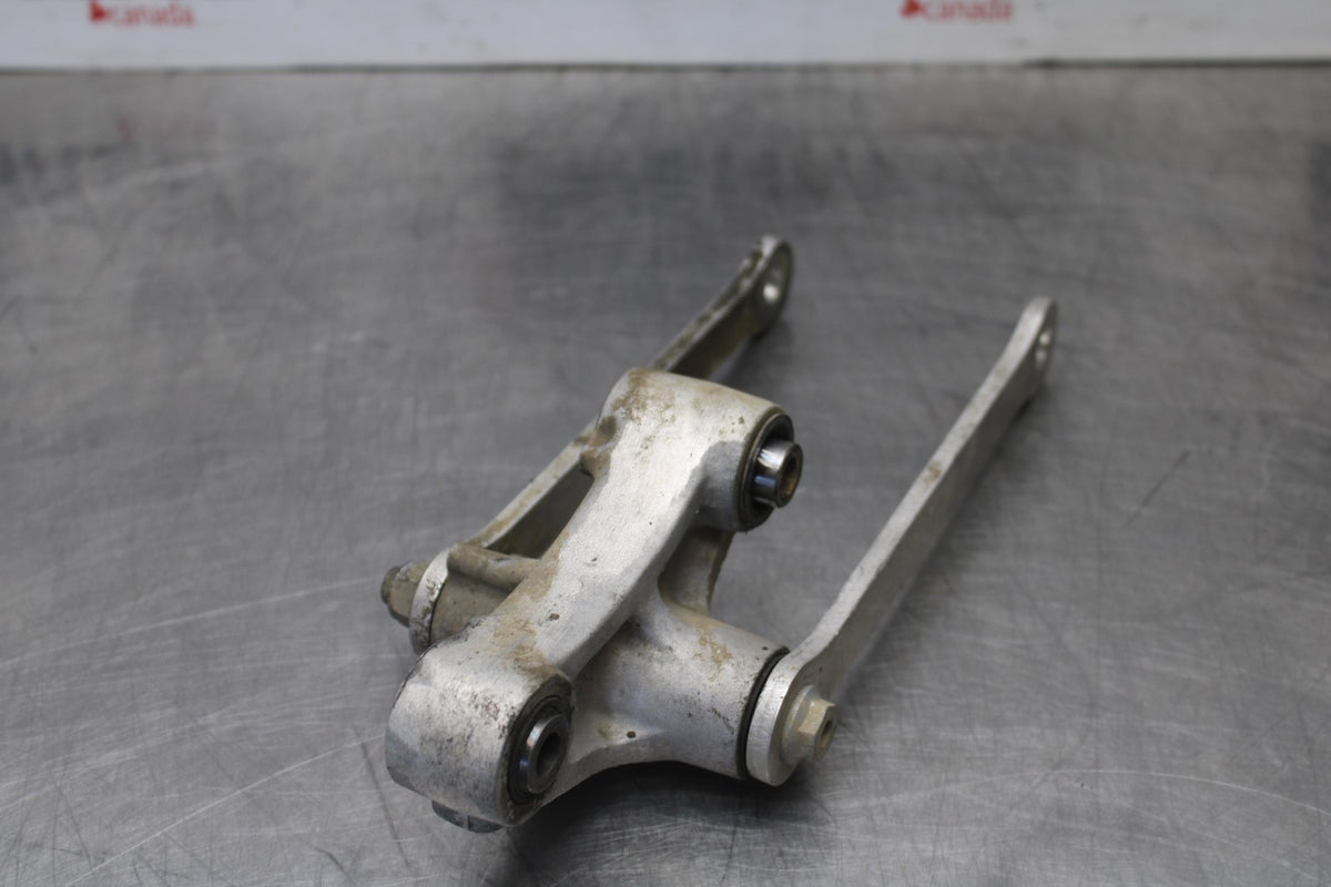 08 KAWASAKI NINJA ZX10R REAR DOGBONE SHOCK LINKAGE LINK BB902
