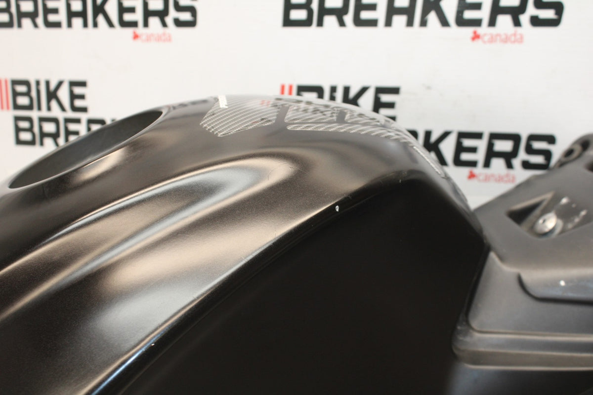 15 APRILIA RSV4 FACTORY APRC ABS GAS TANK FUEL CELL PETROL RESERVOIR BB901