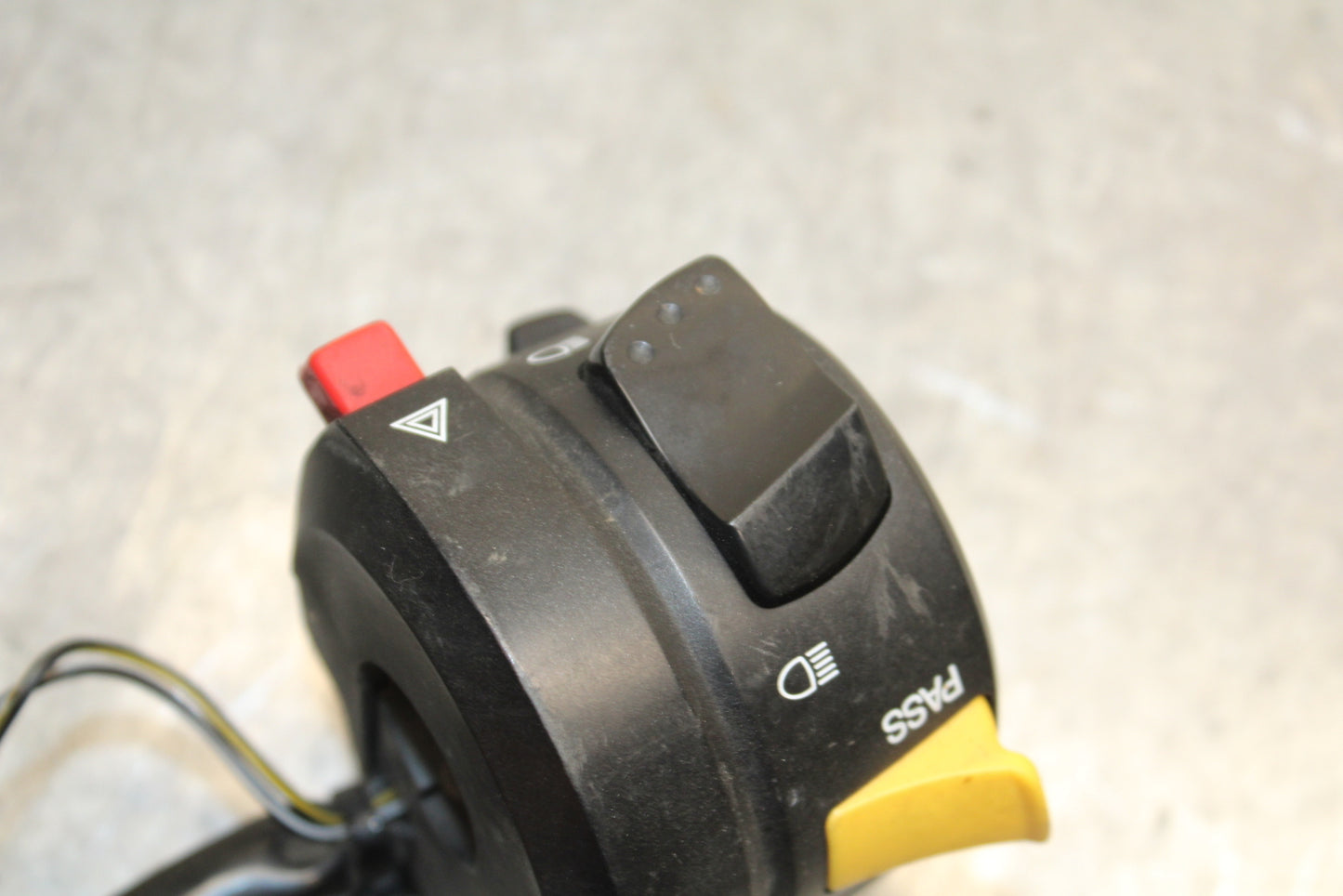 06-07 SUZUKI GSXR750 LEFT CLIP ON HANDLE HORN SIGNALS SWITCH SWITCHES BB670