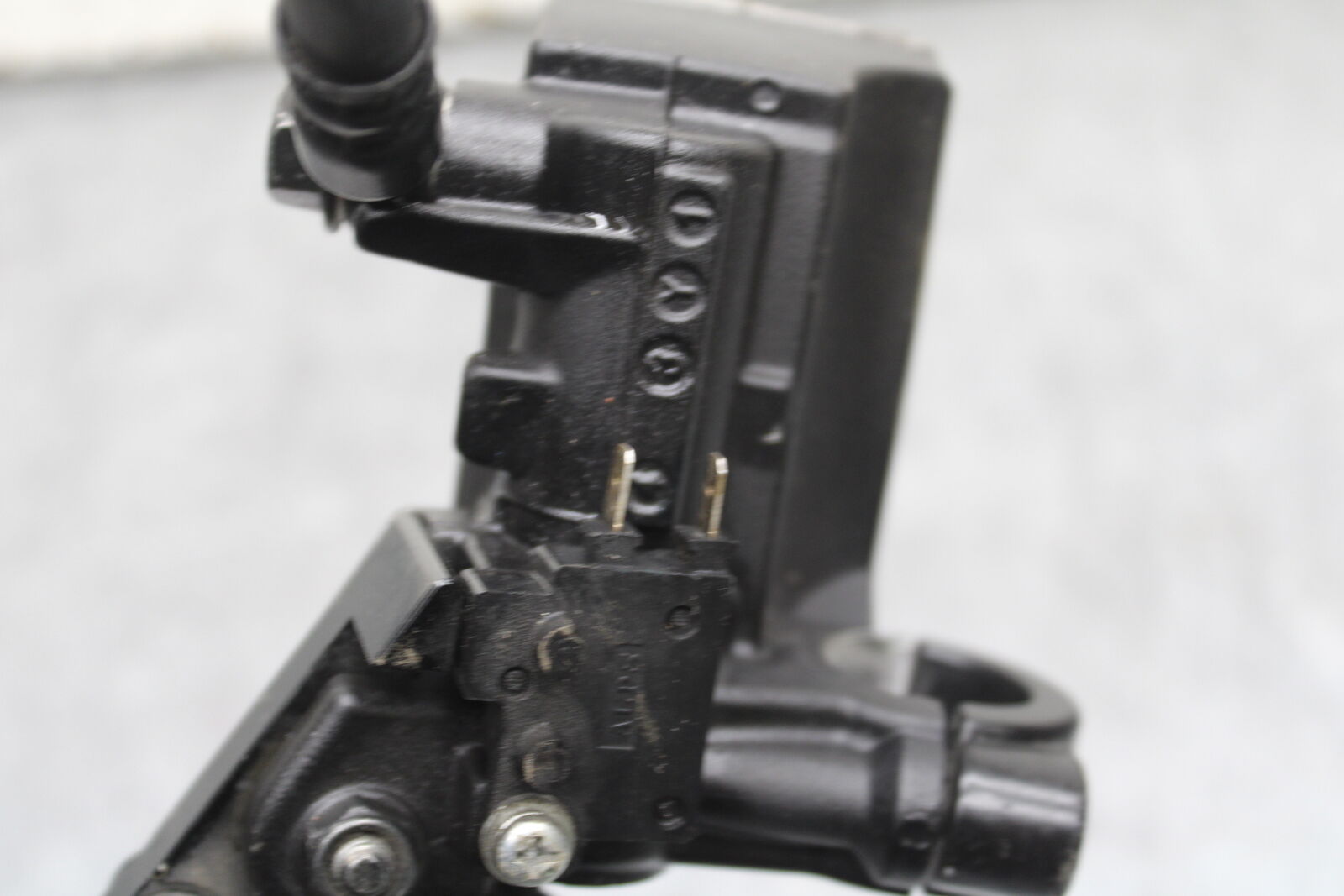 09-15 YAMAHA FZ6R FRONT BRAKE MASTER CYLINDER w/ LEVER 36C-W2587-00-00 BB719