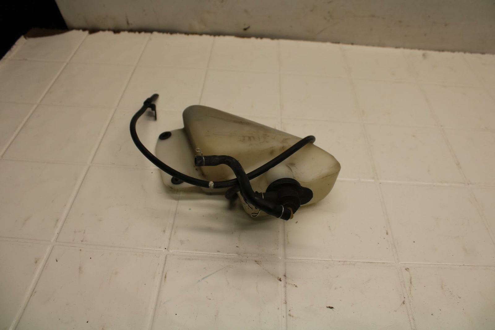 08-16 YAMAHA YZF R6 COOLANT WATER TANK RESERVOIR BOTTLE BB406