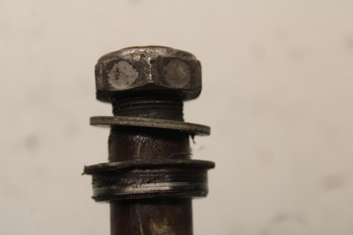 03-04 HONDA CBR600RR REAR AXLE BACK WHEEL RIM PIVOT BOLT AXEL  BB637