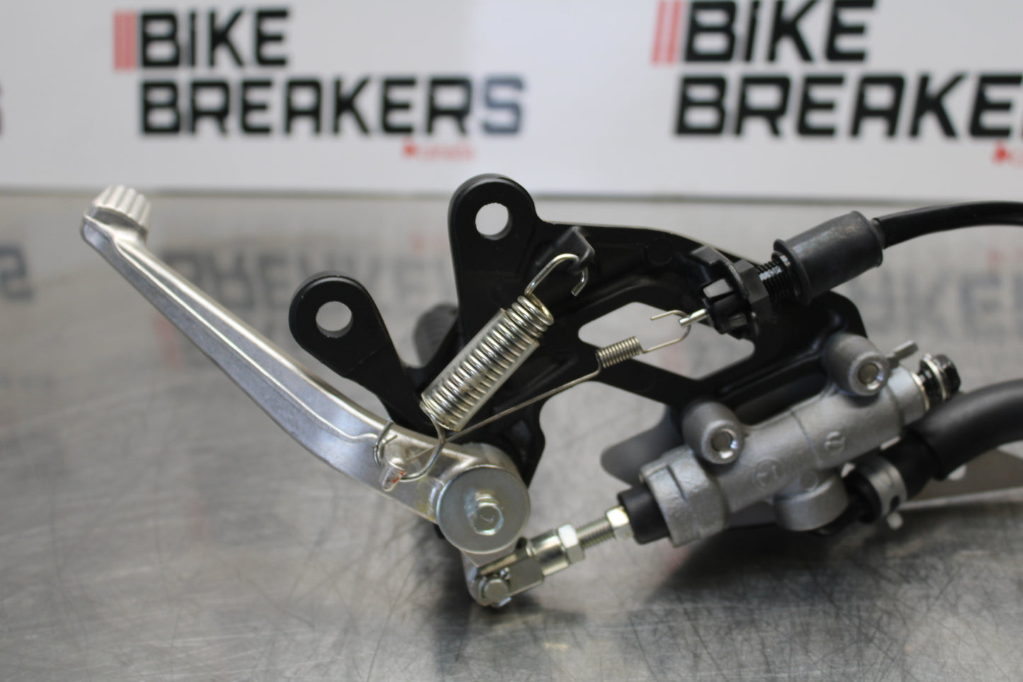 23-24 KAWASAKI NINJA ZX14R NERW!! RIGHT REARSET REAR SET DRIVER FOOT PEG BB153