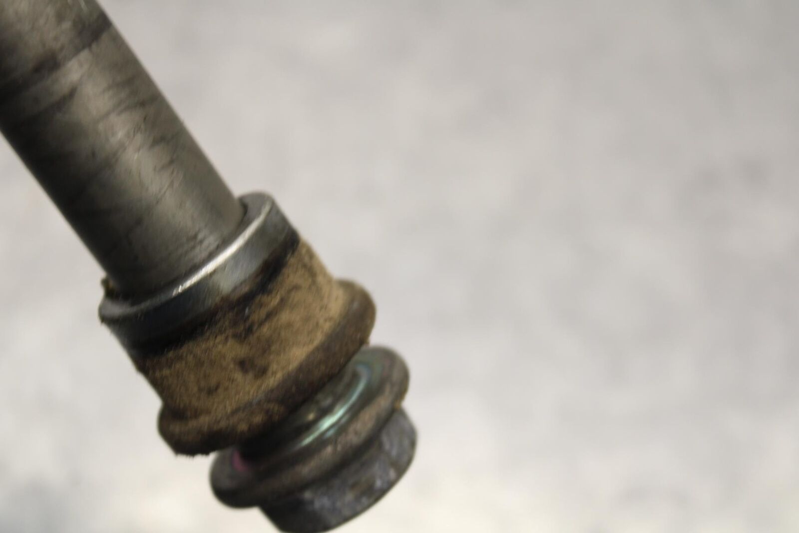 2006 Kawasaki Vulcan 900 VN900B Classic REAR AXLE BACK WHEEL PIVOT BOLT  BB585