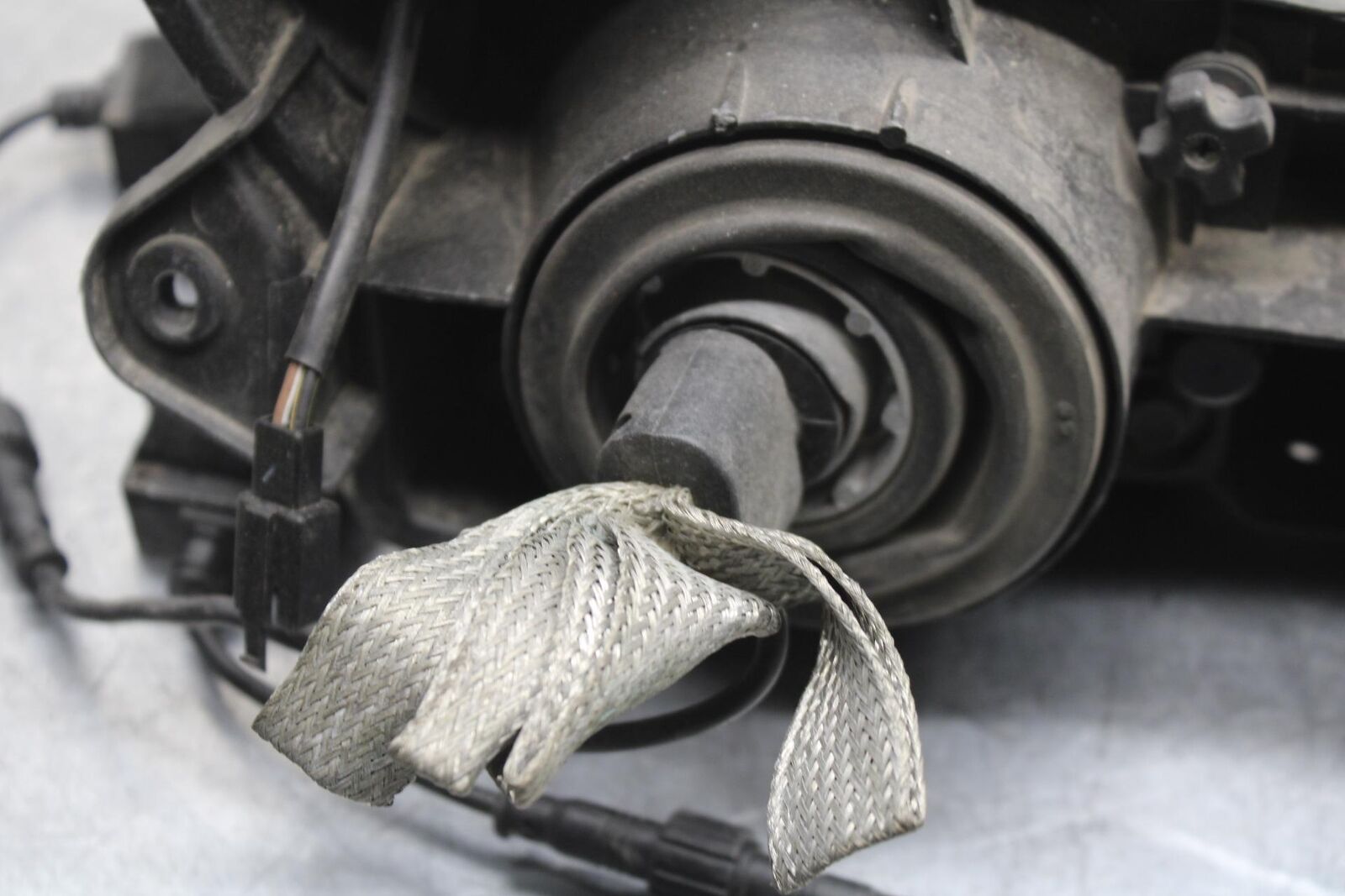 09-12 KAWASAKI NINJA ZX6R FRONT HEADLIGHT HEAD LIGHT LAMP BB617