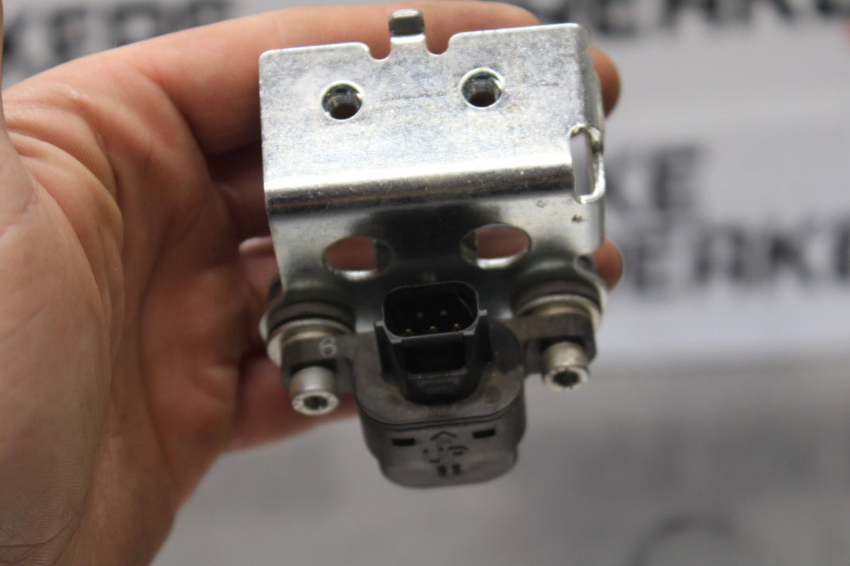 25 KAWASAKI Z900 TIP OVER BANK ANGLE CRASH SENSOR SWITCH  BB928