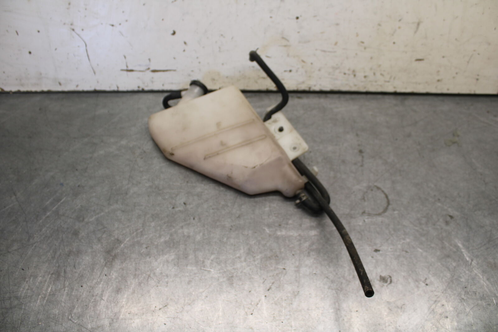 05-06 SUZUKI GSXR1000 COOLANT WATER TANK RESERVOIR BOTTLE 17910-41G00 BB677