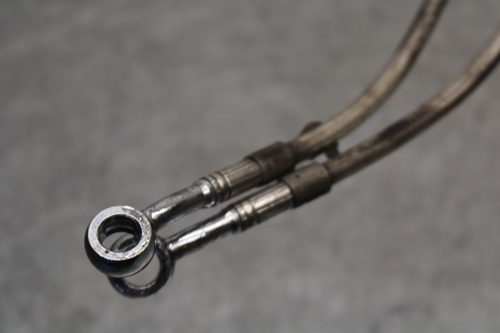 05-06 SUZUKI GSXR1000 AFTERMARKET BRAIDED FRONT BRAKE CALIPER HOSES LINES BB677