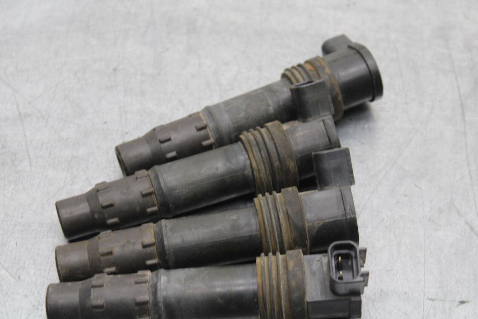 1999 Suzuki GSXR600 IGNITION COILS COIL SPARK PLUG CAPS 33410-34E00 BB580