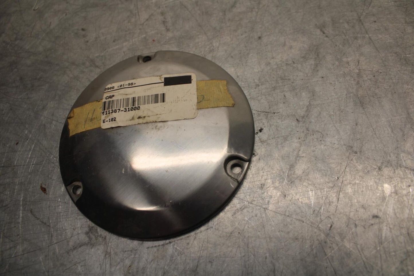 1976 Suzuki GT750 CLUTCH SIDE ENGINE MOTOR COVER 1387-31000 BB33