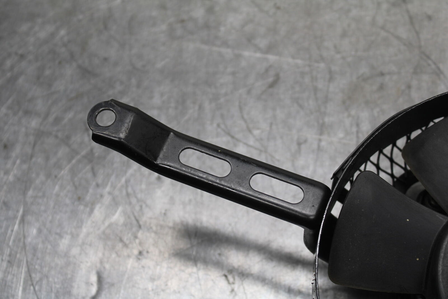 05-06 SUZUKI GSXR1000 ENGINE RADIATOR COOLING FAN BB113