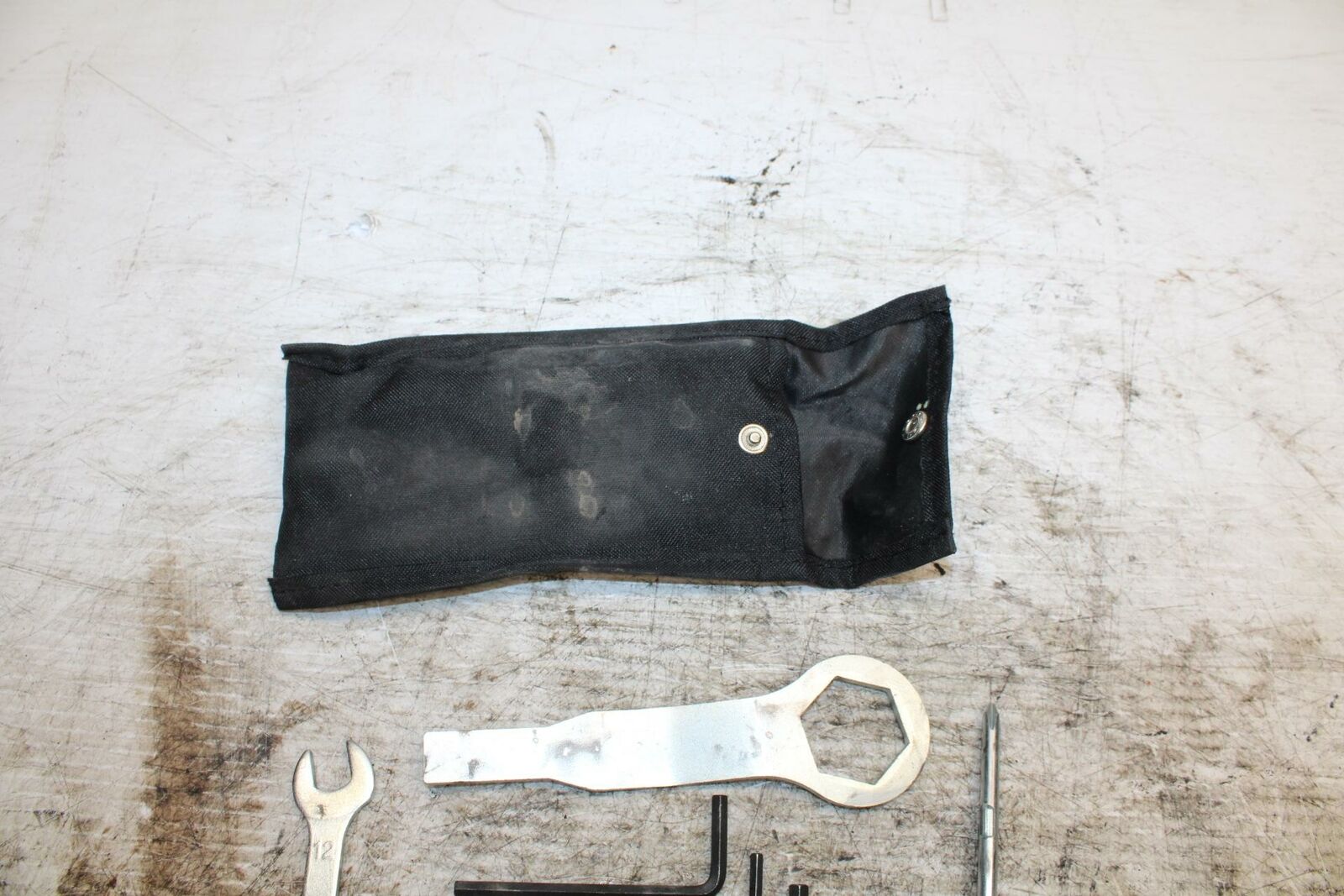 13-18 KAWASAKI NINJA ZX6R STOCK TOOLS OEM TOOL BAG KIT SET BB311