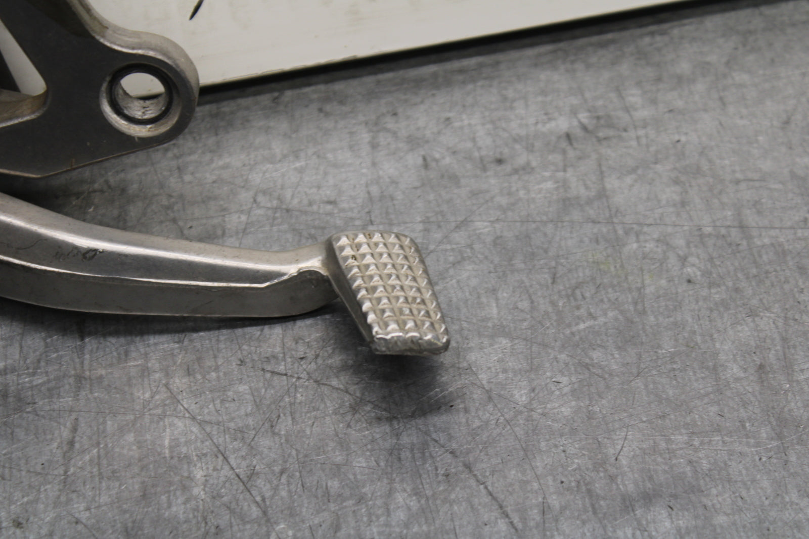 93-94 KAWASAKI NINJA ZX7R RIGHT REARSET REAR SET DRIVER FOOT PEG REST STOP BB124