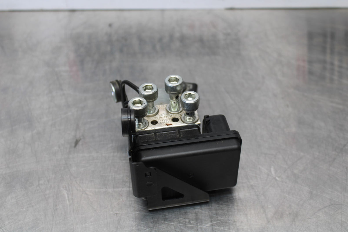 21-23 KAWASAKI NINJA ZX6R ABS PUMP UNIT MODULE BB179