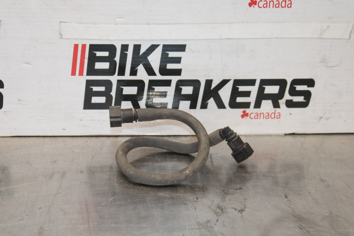 05-08 TRIUMPH SPEED TRIPLE 1050 FUEL HOSE GAS LINE TUBE PIPE BB933
