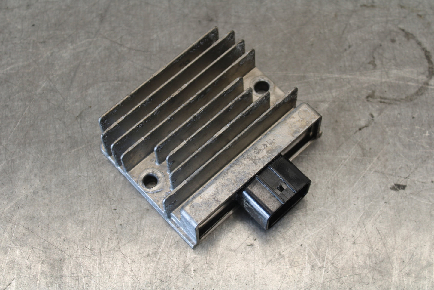 18-23 KAWASAKI NINJA 400 RECTIFIER VOLTAGE REGULATOR  BB679