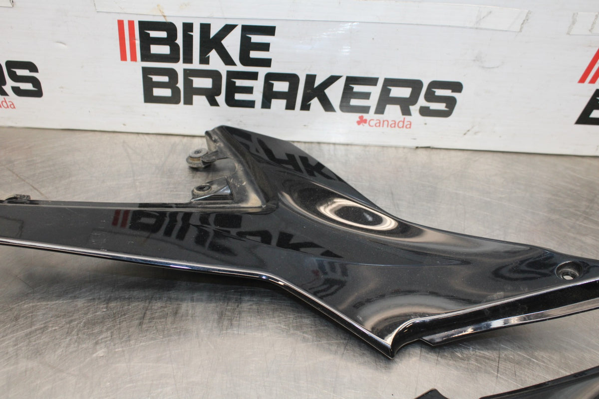 23 KAWASAKI NINJA 650 EX650 RIGHT LEFT FRONT SIDE SEAT PANELS TRIMS COWL BB920