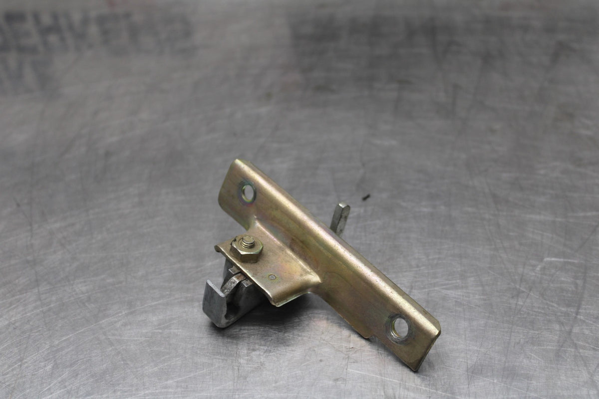 84 HONDA INTERCEPTOR 1000 VF1000F REAR SEAT LATCH LOCK ASSEMBLY BB878