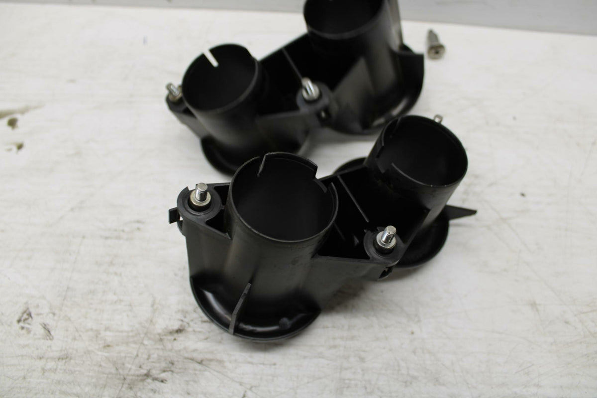 05-06 HONDA CBR600RR  INTAKE VELOCITY STACKS 17225-MEE-000 17226-MEE-000 BB307