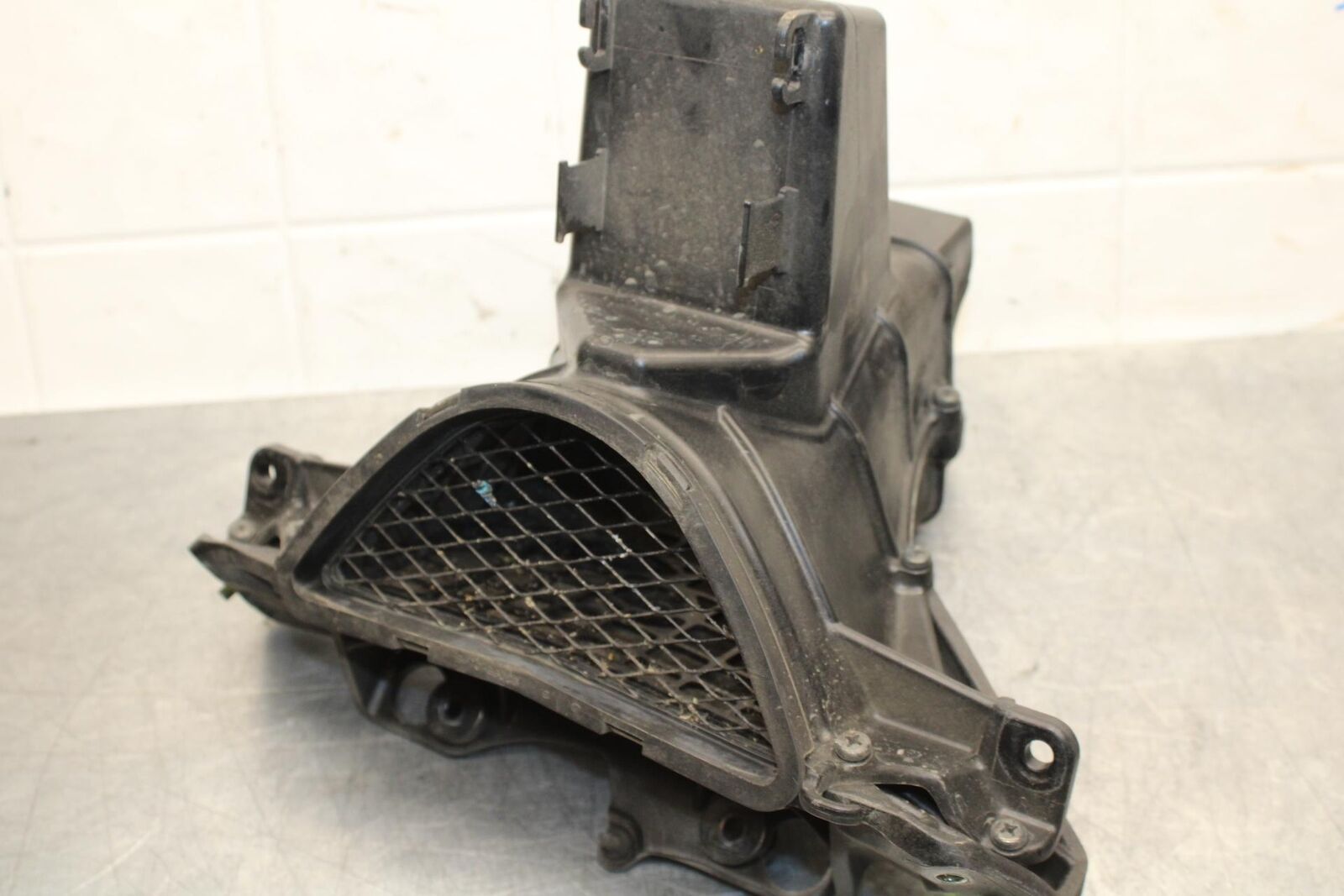 2011 Kawasaki Ninja ZX6R ZX600R RAM AIR INTAKE TUBE DUCT 39045-0039 BB587