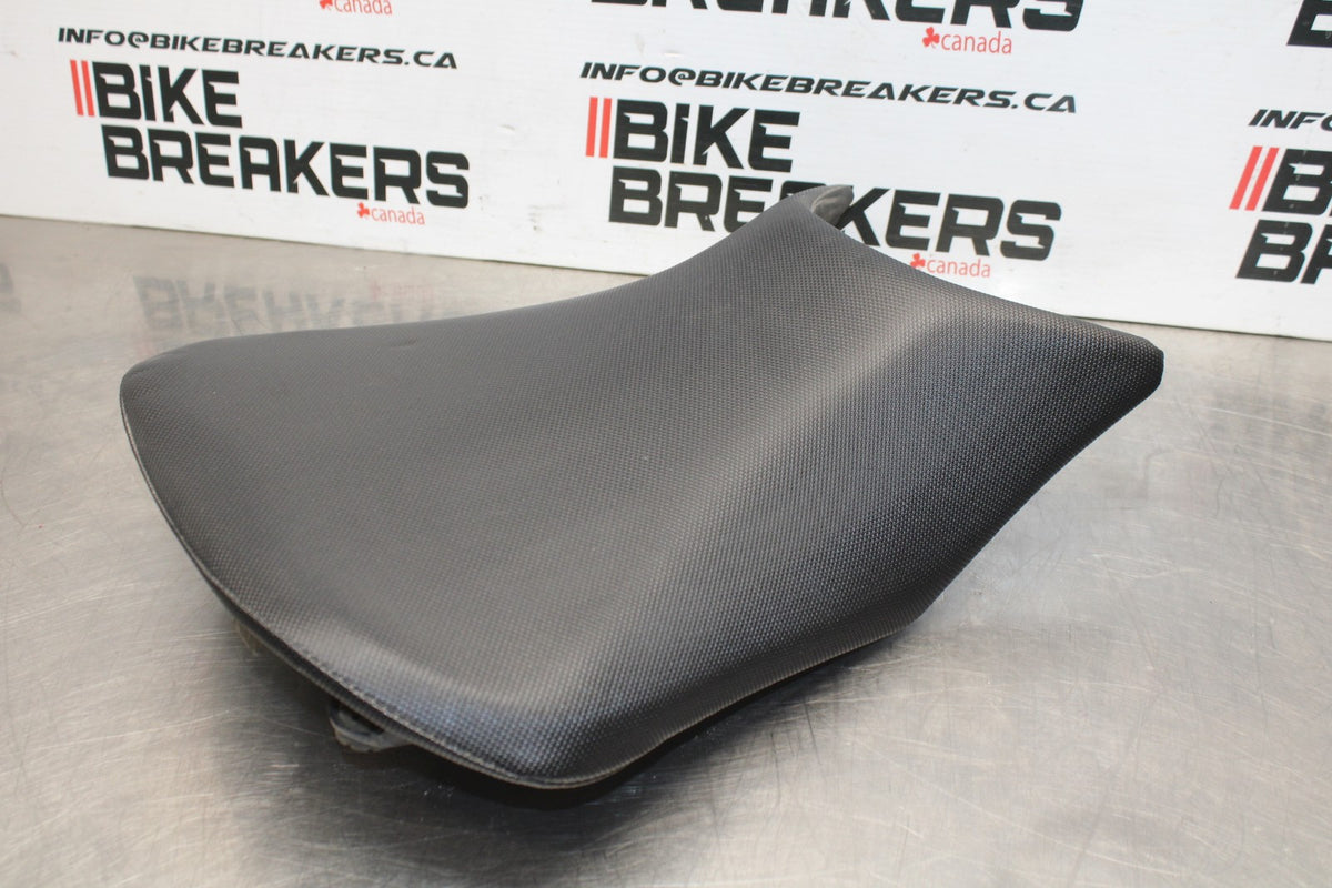 18 HONDA CB500F FRONT DRIVERS SEAT PAD SADDLE PILLION BB861