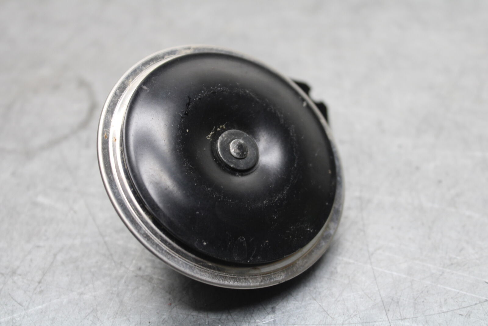 22-24 YAMAHA XSR900 HORN SIGNAL BB683