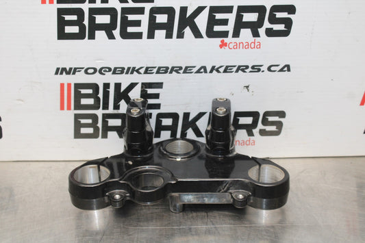 19 MOTO GUZZI V7 III FORKS UPPER TRIPLE TREE CLAMP BB831
