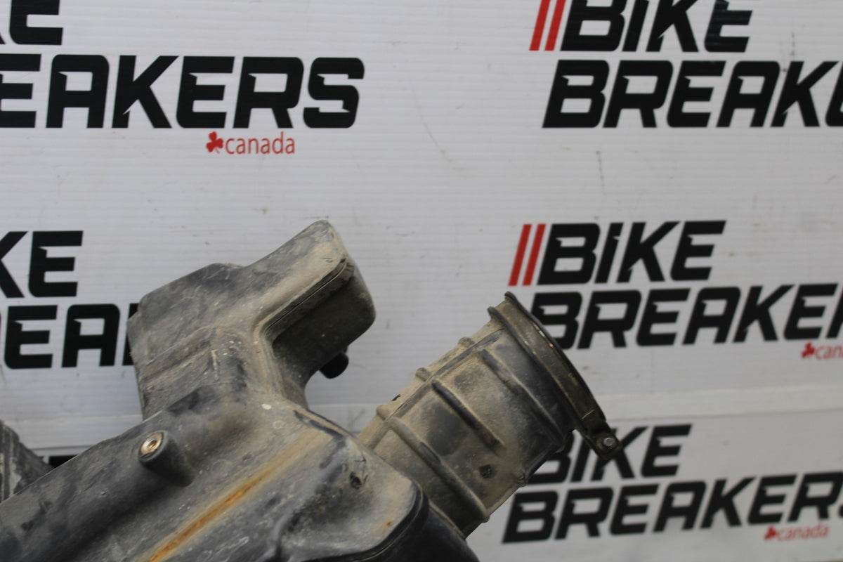 06 KAWASAKI KLR650 AIRBOX AIR INTAKE FILTER BOX BB919