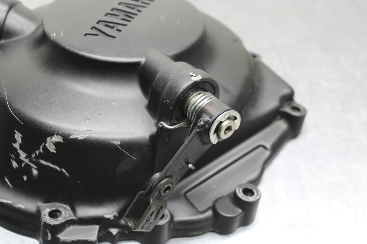 03-05 YAMAHA YZF R6  CLUTCH SIDE ENGINE MOTOR COVER BB132