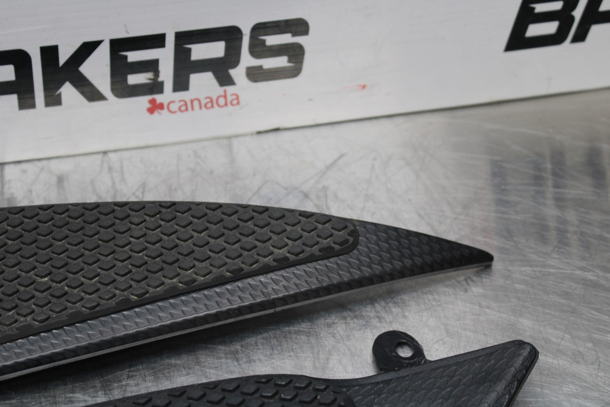 07-08 YAMAHA YZF R1 RIGHT LEFT GAS FUEL TANK PANELS COVERS TRIM SET COWLS  BB771