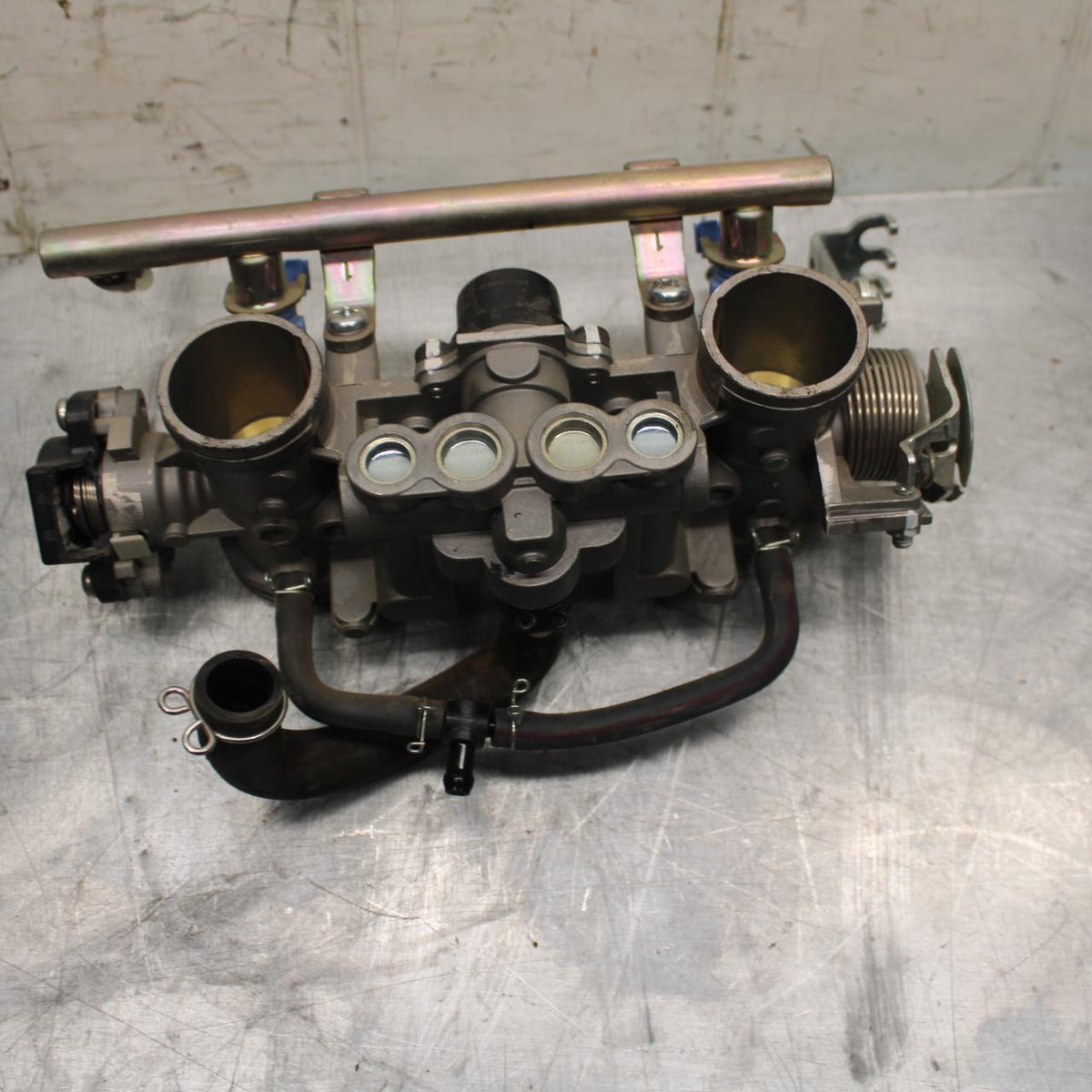 17-23 SUZUKI GSXR 250 GSX250RL8 MAIN FUEL INJECTORS / THROTTLE BODIES BB490
