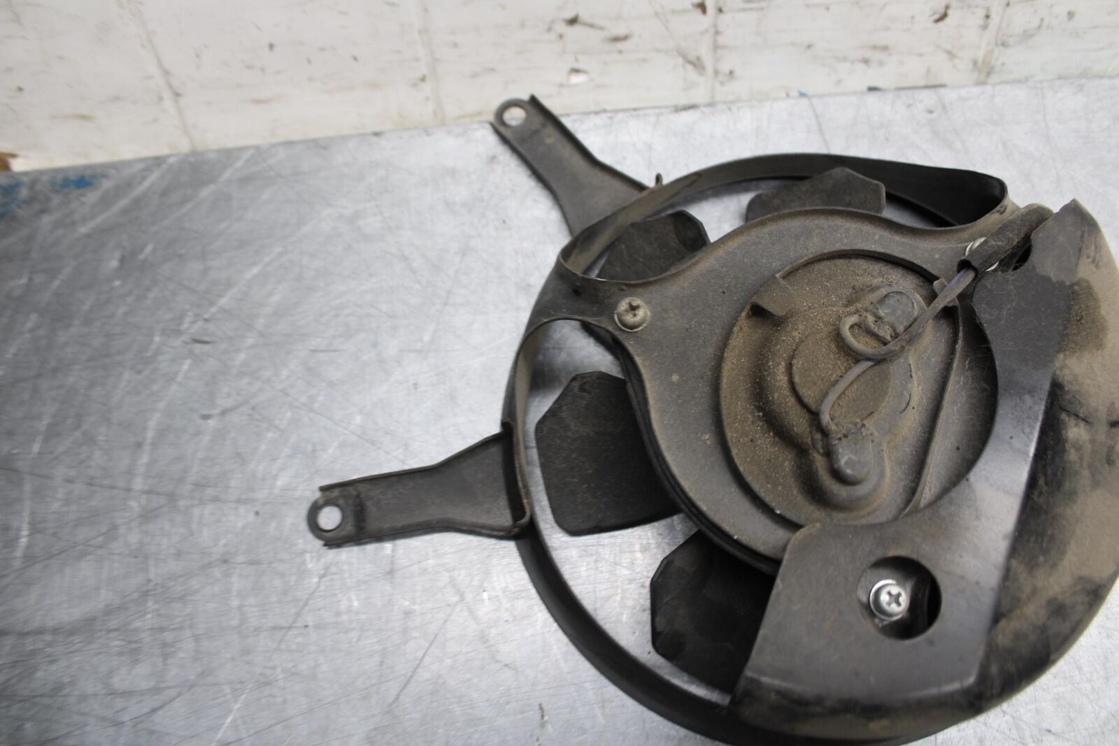 03-06 KAWASAKI Z1000 ENGINE RADIATOR COOLING FAN BB487