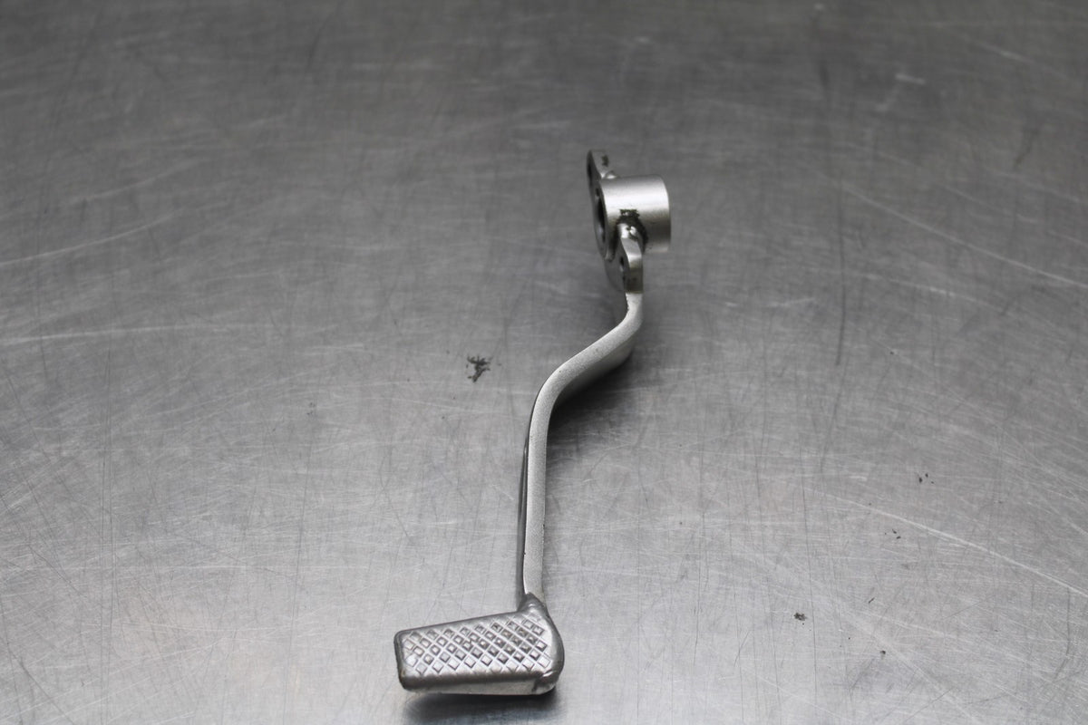 18-26 KAWASAKI Z400 RIGHT REAR BRAKE LEVER BB852