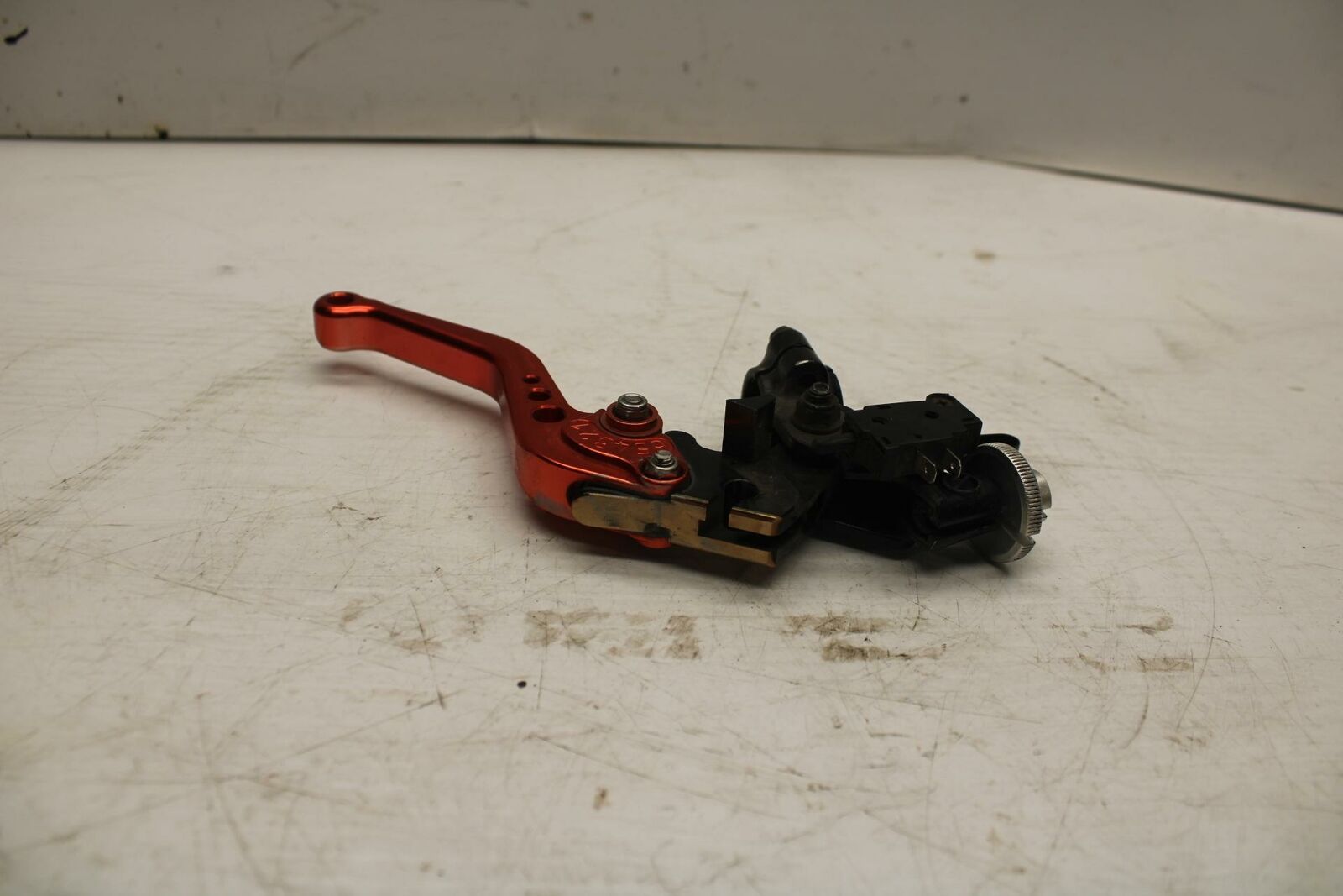 07 YAMAHA YZF R6 2c0 CLUTCH PERCH MOUNT WITH LEVER  BB284
