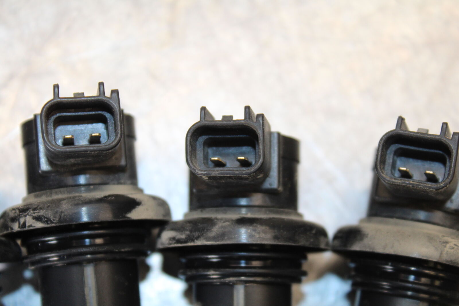 08-09 YAMAHA YZF R6S IGNITION COILS COIL SPARK PLUG CAPS 5SL-82310-20-00 BB178