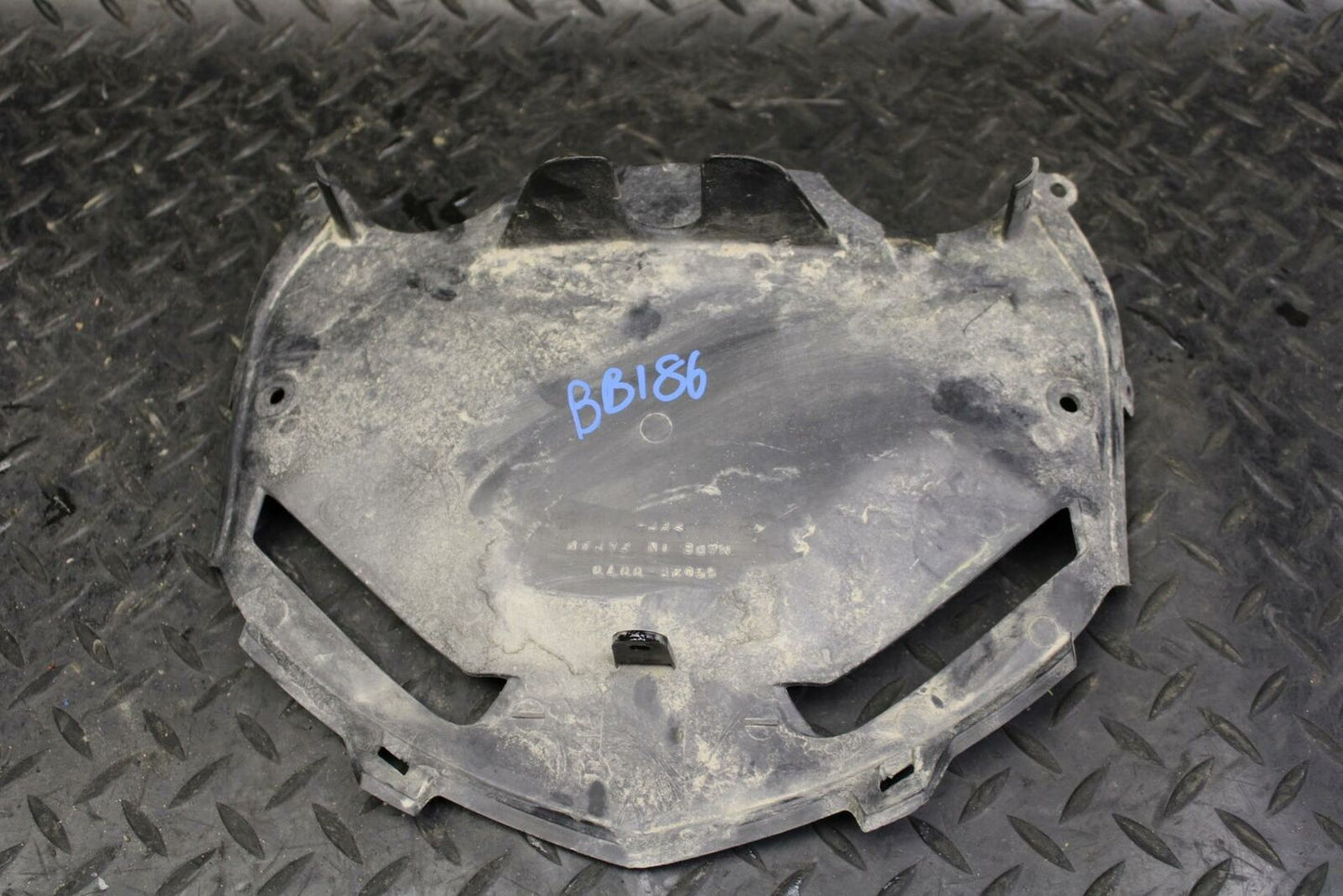 06-07 KAWASAKI NINJA ZX10R LOWER FRONT UPPER INNER HEADLIGHT COWL FAIRING  BB186