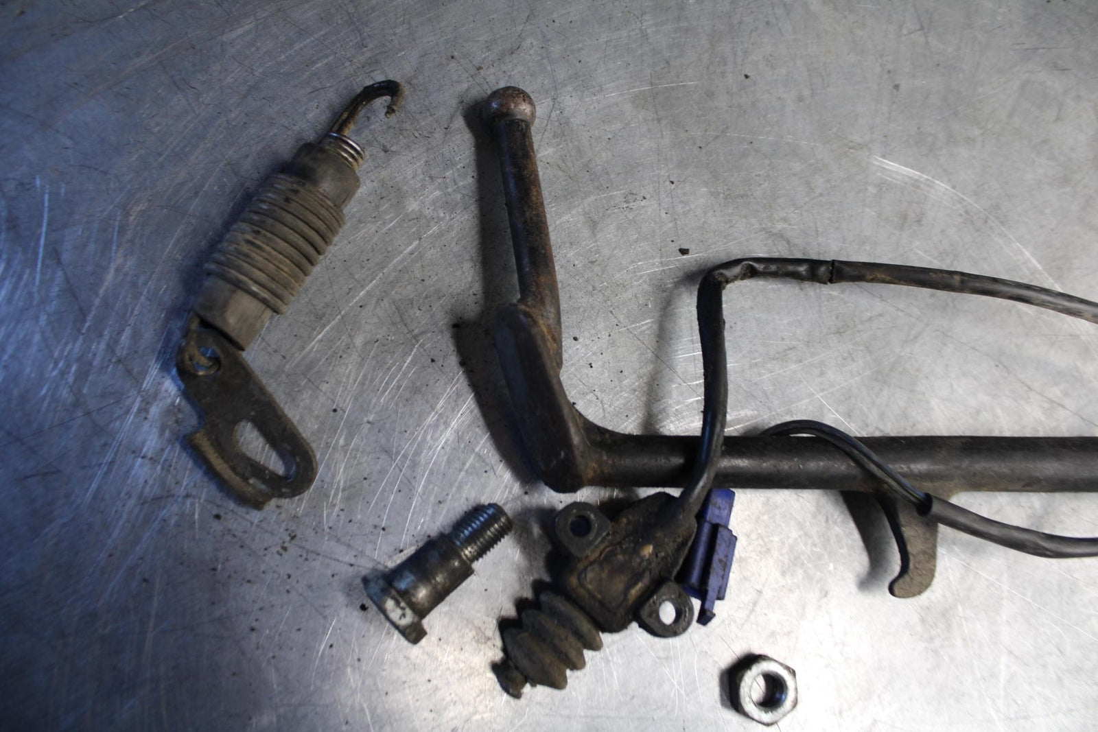 89-90 YAMAHA FZR600 KICKSTAND SIDE KICK STAND 4BP-27311-00-00 BB76