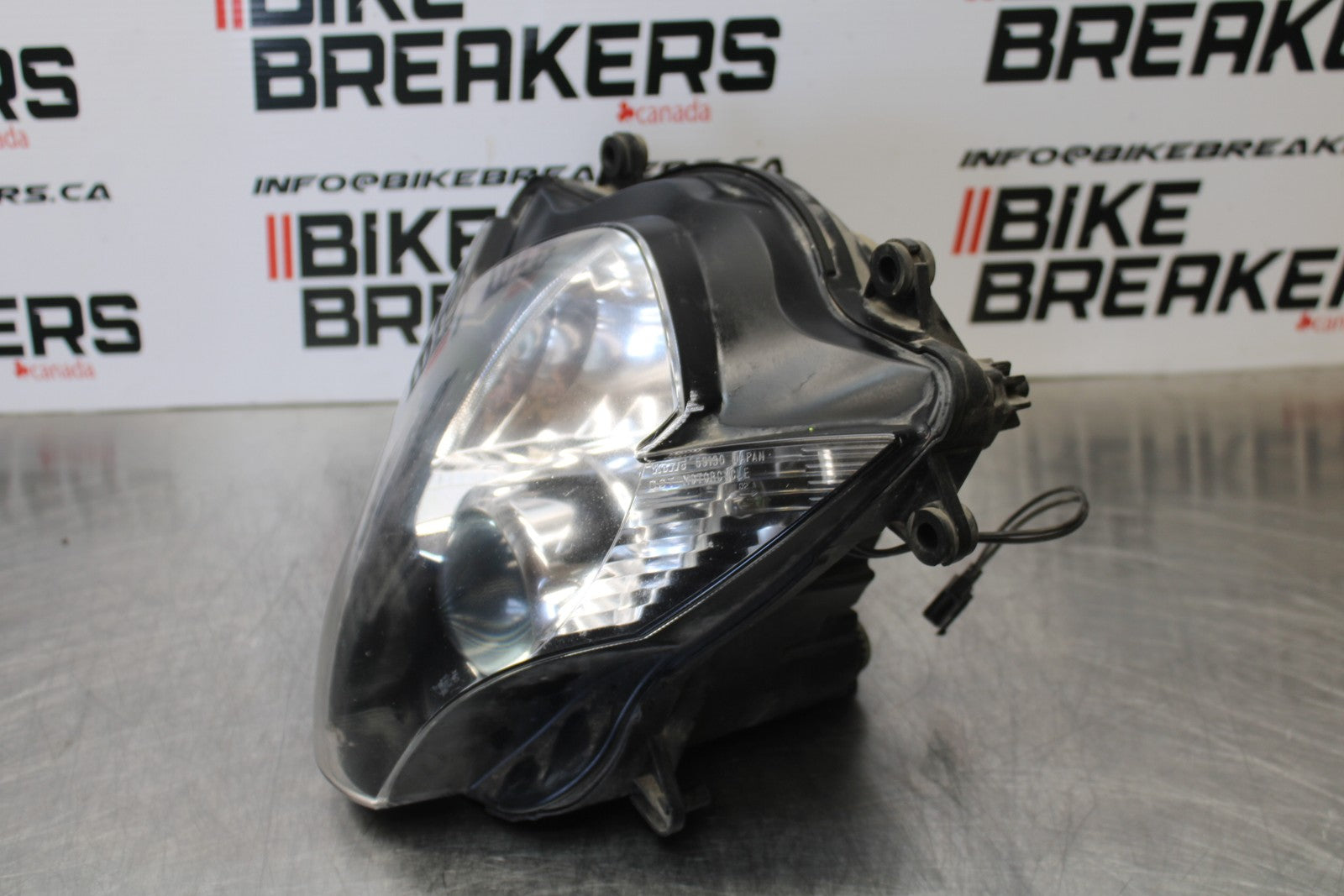 06-07 SUZUKI GSXR 600 FRONT HEADLIGHT HEAD LIGHT LAMP BB170