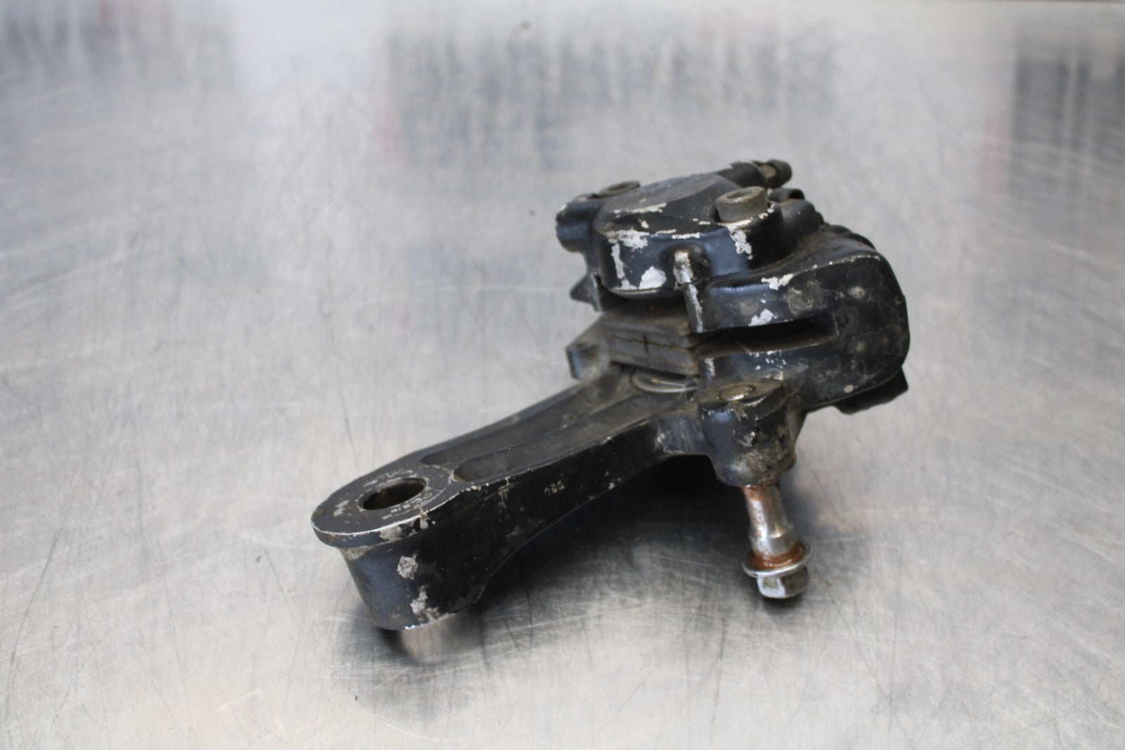 78-79 HONDA GOLDWING 1000 REAR BACK BRAKE CALIPER W MOUNT BRACKET BB171