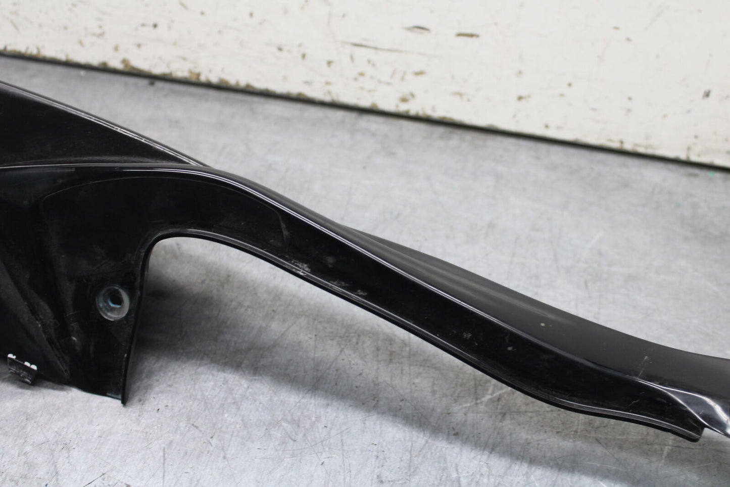 08-09 SUZUKI GSXR600 LEFT REAR BACK TAIL FAIRING COWL SHROUD BB728